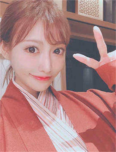 《欧美美女街拍》