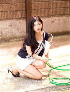 《欧美第一视频》