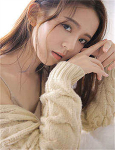 《大沢佑香》